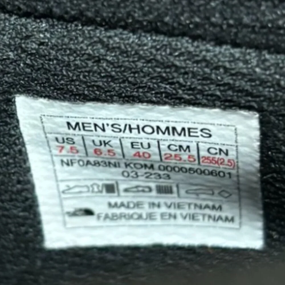 The North Face Men's Larimer Mid Waterproof Shoes Tan SZ 7.5‎